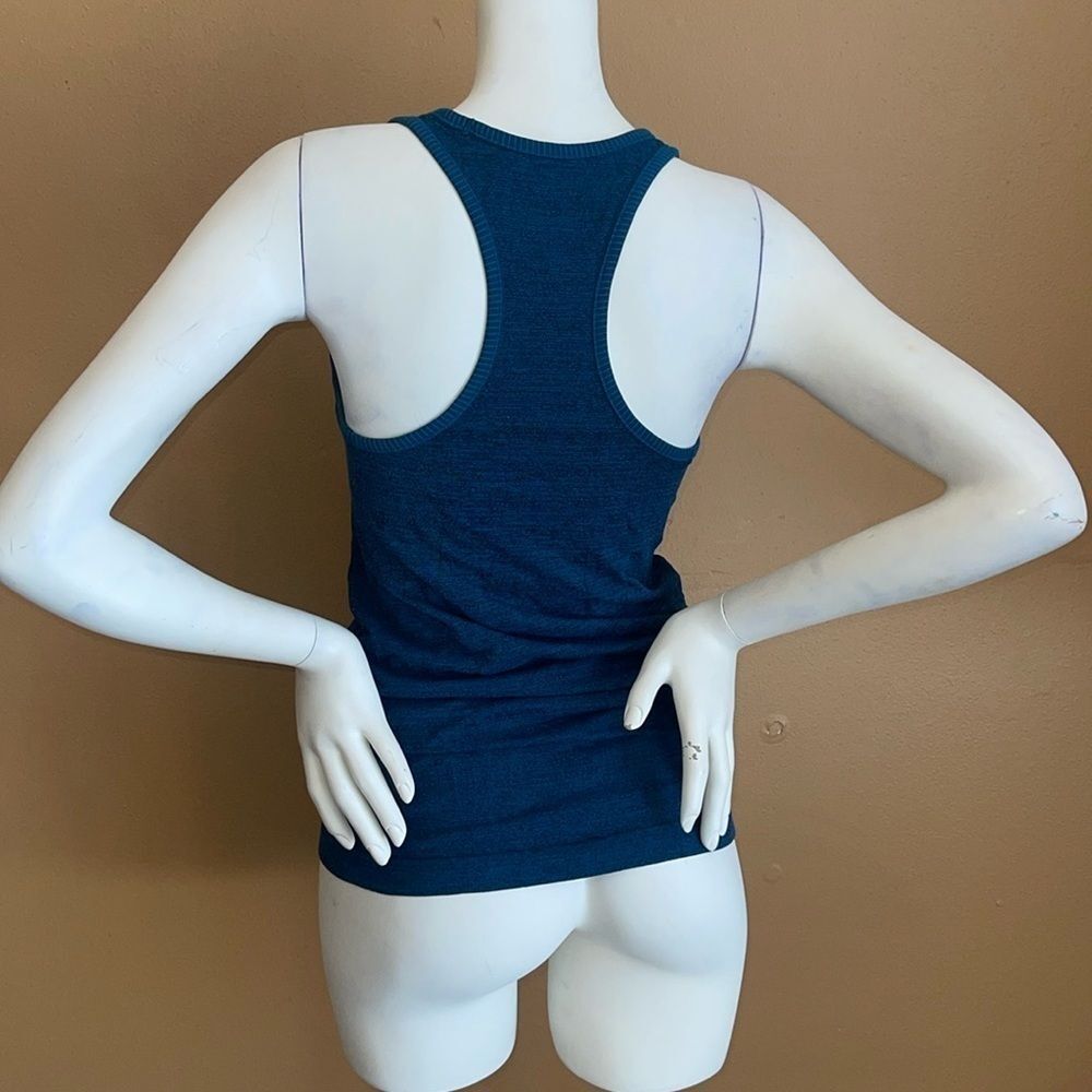 Athleta RENEW SEAMLESS RACERBACK TANK Size S - Picture 6 of 10